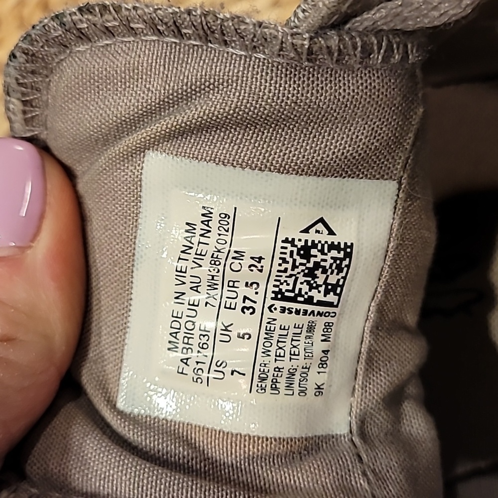 Converse - Picture 7 of 8